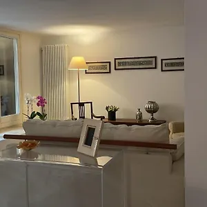 Casa Fiorita Appia Antica Apartment Rome