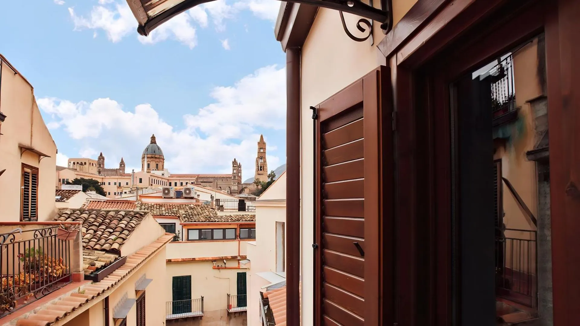 Happie Casa La Cattedrale Apartment Palermo Italy